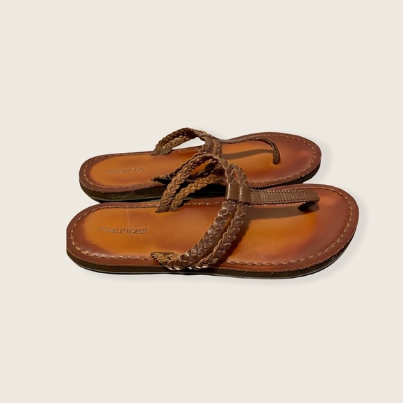 Maurice’s Braided Flip Flop Faux Leather! Size 8! - Picture 5 of 7